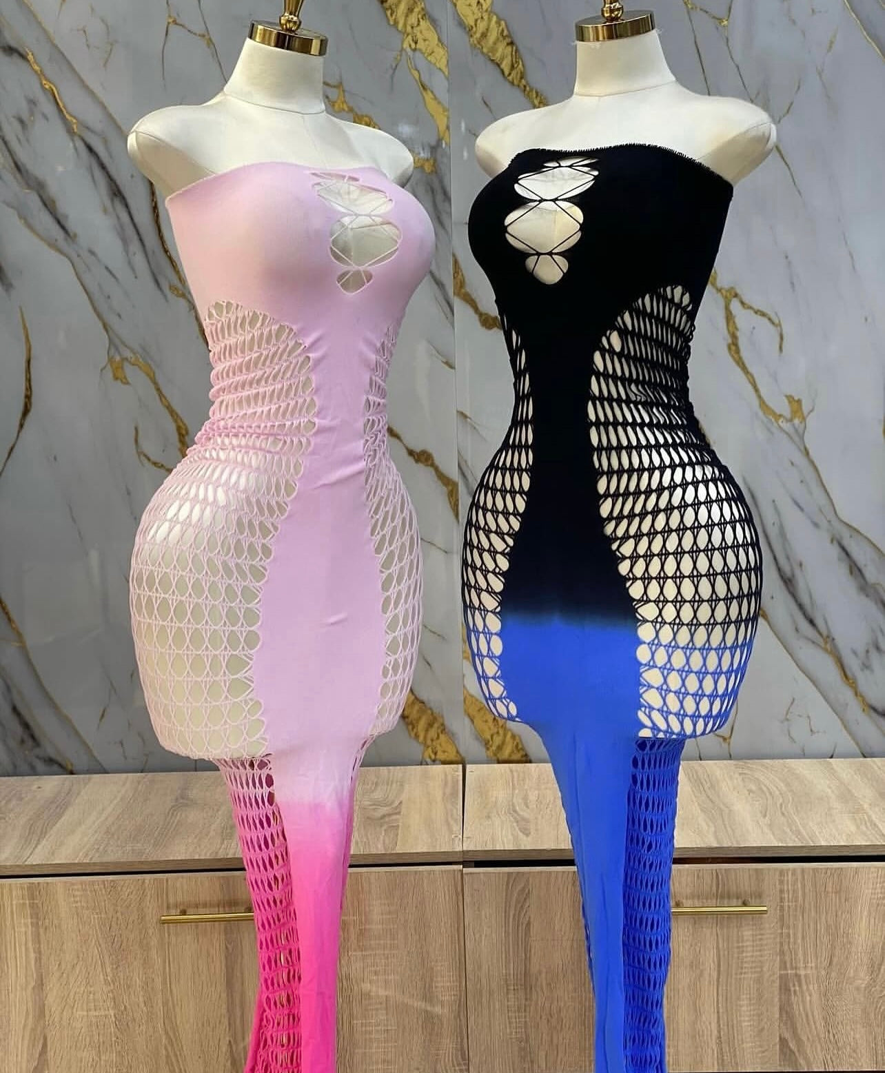 Nouvelle beauté ✌🏻🌸 ___ Robe Moulante très tentante 🍯🪄 Taille Standard ___ Élastique 🎀🤍 Disponible en deux couleurs seulement 🩷💙